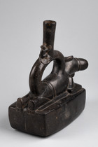 Figurative stirrup vessel, Pérou, Moche, Taille: H: 20,5 cm, ID: 3051432 - 3/4