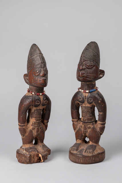 Paire de figures de jumeaux masculins "ere ibeji", Nigéria, Yoruba, Ibadan, Taille: H: 25 cm (each), ID: 3049990