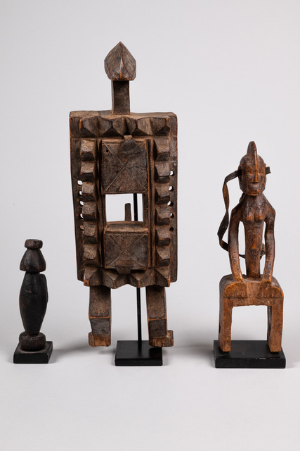 Serrure de porte, étrier de poulie et figure miniature, Mali, Dogon, ID: 3050062