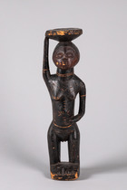 Female figure with bowl, D. R. Congo, Luba, Zela, Size: H: 38,5 cm (H: 15.2 inch), ID: 3050072 - 2/4