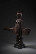 Figurales Türschloss "konbalabala" oder "konbarabara", Mali, Bamana, Größe: H: 41 cm B: 45,5 cm (cross bolt) (H: 16.1 inch B: 17.9 inch (cross bolt)), ID: 3052196 - 3/4