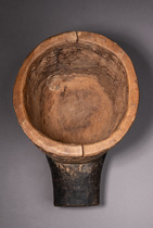 Zoomorphe Helmmaske "bonu amwin", Côte d'Ivoire, Baule, Größe: L: 43 H: 23,5 cm (L: 43 H: 9.3 inch), ID: 3052123 - 4/4
