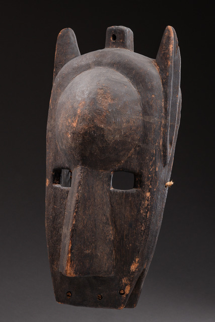 Hyena mask 'suruku', Mali, Bamana, Size: H: 37,5 cm (H: 14.8 inch), ID: 3052173