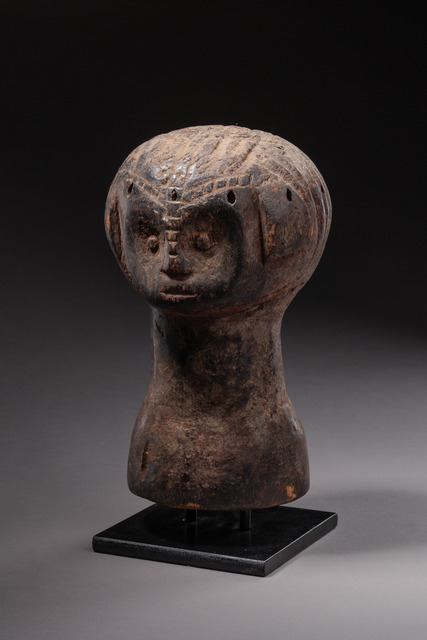 Tanzaufsatz in Form eines Kopfes, Kamerun, Tikar, Größe: H: 23,5 cm (H: 9.3 inch), ID: 3052221
