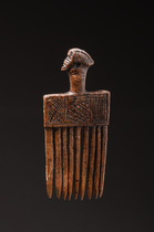 Kamm "cisakulo", D. R. Kongo, Chokwe, Größe: H: 16 cm (H: 6.3 inch), ID: 3052176 - 2/2