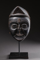 Deformation mask "idiok ekpo", Nigeria, Ibibio, Size: H: 29 cm (H: 11.4 inch), ID: 3052218 - 3/4