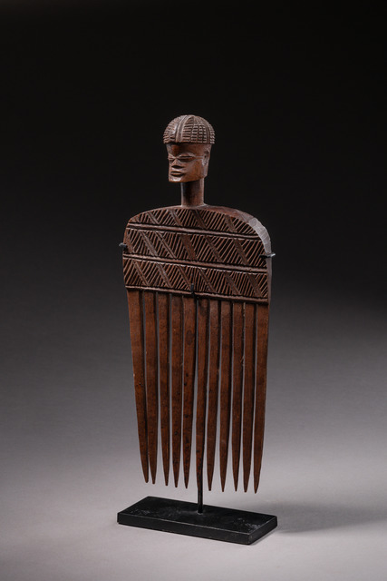 Ornamental comb, Angola, Tchokwé / Lunda, Taille: H: 25 cm, ID: 3052178