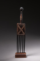 Ornamental comb, East Africa, Size: H: 31,5 cm (H: 12.4 inch), ID: 3052179 - 2/4