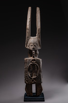 Shrine figure "ikenga", Nigeria, Igbo, Size: H: 91 cm (H: 35.8 inch), ID: 3052271 - 3/5
