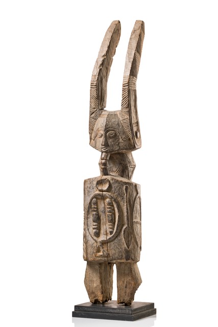 Shrine figure "ikenga", Nigeria, Igbo, Size: H: 91 cm (H: 35.8 inch), ID: 3052271