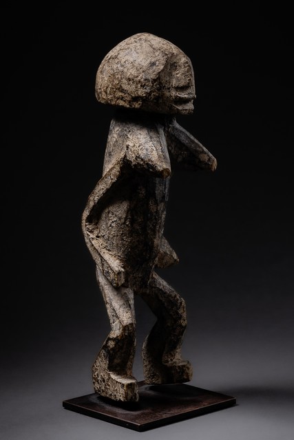 Standing female figure, Mali, Dogon - Senou, Size: H: 17,5 cm (H: 6.9 inch), ID: 3052762