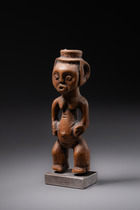 Small female power figure, D. R. Congo, Zimba / Binja, Size: H: 11,5 cm (H: 4.5 inch), ID: 3052428 - 3/5