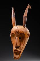Anthropomorphic mask with horns, Cameroon, Fang, Size: H: 62,5 cm (H: 24.6 inch), ID: 3052819 - 5/5