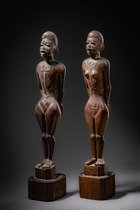 Paire de figures, env. 1920/30, Mozambique, Makondé, Taille: H: 42,5 cm (H: 16.7 inch), ID: 3052765 - 5/6