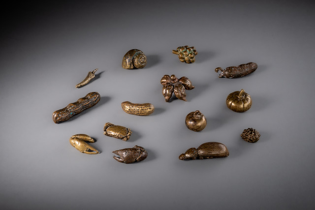 Fourteen gold weights cast from natural forms, Ghana, Akan, ID: 3052842