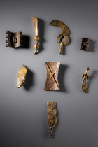 Eleven goldweights: shields and swords, Ghana, Akan, ID: 3052848 - 2/4