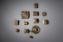 Twelve geometric and pyramidal gold weights, Ghana, Akan, ID: 3052849 - 2/3