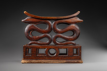 Stool "konda", before 1920, Cameroon, Duala, Size: H: 45,5 cm B: 53 cm (H: 17.9 inch B: 20.9 inch), ID: 3052909 - 4/7