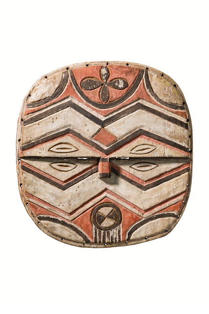 Masque facial "kidumu", R. D. Congo, Teke, Mossendjo-Sibiti, rive droite du fleuve Congo, Taille: H: 32 cm B: 30,5 cm (H: 12.6 inch B: 12.0 inch), ID: 3053337