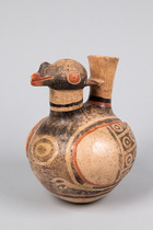 Tüllengefäß mit Bandhenkel in Gestalt eines Vogels, ca. 300 - 500 n.Chr., Peru, Recuay, Nördliches Hochland, Größe: H: 19,5 cm (H: 7.7 inch), ID: 3050258 - 3/6