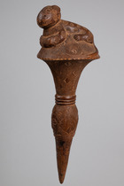 Handle of a fly whisk "nandwa blawa", Côte d'Ivoire, Baule, Size: H: 27 cm (H: 10.6 inch), ID: 3050490 - 4/5