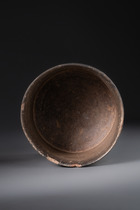 Récipient tripodique cylindrique, Période classique, env. 550 - 850 apr. J.-C., Guatemala, Côte Pacifique, région d'Escuintla, Tiquisate, Maya, style Teotihuacán, Taille: H: 15,8 cm D: 12 cm (H: 6.2 inch D: 4.7 inch), ID: 3052321 - 7/7
