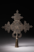 Processional crucifix "yämäsor mäsqäl' of the Ethiopian Christian Church, Ethiopia, Size: H: 51 cm (H: 20.1 inch), ID: 3052327 - 2/2