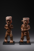 Pair of magical figures, D. R. Congo, Dengese, Size: H: 17,5 cm & 19 cm (H: 6.9 inch & 7.5 inch), ID: 3050464 - 3/4