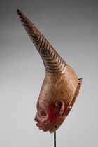 Kopfaufsatz "gelede" mit Hörnern, Nigeria, Yoruba, Größe: H: 39 cm (H: 15.4 inch), ID: 3050428 - 2/4