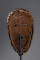 Anthropomorphic face mask "deangle", Côte d'Ivoire, Dan, Size: H: 25 cm (H: 9.8 inch), ID: 3050920 - 3/4