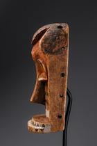 Anthropomorphic face mask "kindombolo", D. R. Congo, Pende, East, Size: H: 22 cm (H: 8.7 inch), ID: 3050922 - 3/4