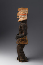 Figure of a dancer with "kilume" mask, R. D. Congo, Songye, Taille: H: 32 cm, ID: 3050918 - 4/5