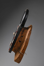 Gesichtsmaske "kple kple yassoua" der "goli"- Gruppe, Côte d'Ivoire, Baule, Größe: H: 39 cm (H: 15.4 inch), ID: 3050917 - 3/4