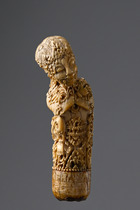 Poignée d'un poignard cérémoniel "kris", vers 1880/90, Indonésie - Java, Taille: H: 9,5 cm (H: 3.7 inch), ID: 3050930 - 4/5