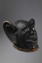 Männliche Helmmaske "lipiko" (pl. "mapiko"), Mosambik, Makonde, Größe: H: 20 cm (H: 7.9 inch), ID: 3050902 - 5/5