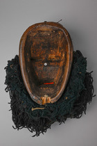 Female singer mask "nineagla", Côte d'Ivoire, Wè-Wobé, Size: H: 32 cm (H: 12.6 inch), ID: 3050909 - 4/4
