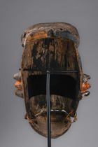 Anthropomorphic face mask "idiok ekpo", Nigéria, Ibibio, Taille: H: 28,5 cm, ID: 3050904 - 3/4