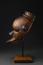 Anthropomorphe Gesichtsmaske "kasangu", D. R. Kongo, Salampasu, Größe: H: 32 cm (H: 12.6 inch), ID: 3050952 - 3/4