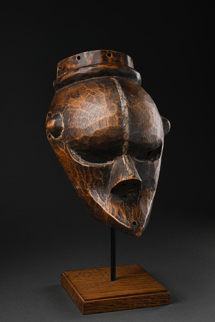 Anthropomorphic face mask "kasangu", D. R. Congo, Salampasu, Size: H: 32 cm (H: 12.6 inch), ID: 3050952