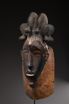 Anthropomorphe Gesichtsmaske "kpan", frühes 20. Jh., Côte d'Ivoire, Baule, Größe: H: 49,5 cm (H: 19.5 inch), ID: 3052039 - 2/4