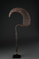 Ceremonial axe, Cameroon, Kirdi, Size: H: 43,3 cm (H: 17.0 inch), ID: 3051669 - 2/3