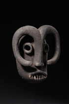 Anthropozoomorphic face mask of the "ekpo" society, Nigeria, Ogoni, Size: H: 24 cm (H: 9.4 inch), ID: 3051611 - 2/4