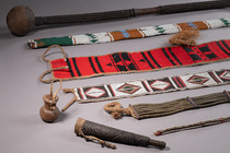 Konvolut von zehn ethnographischen Objekten, West-, Ost- und Südafrika, ID: 3052255 - 3/3