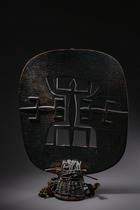 Rare board-shaped headdress "kworo" or "kwonro", Côte d'Ivoire, Senufo, Size: H: 80 cm (H: 31.5 inch), ID: 3052103 - 2/3