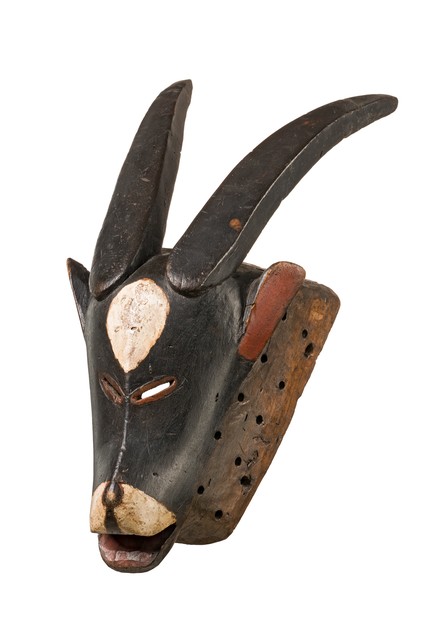 Horn mask of the "dye" mask ensemble, Côte d'Ivoire, Guro, Size: H: 42,5 cm (H: 16.7 inch), ID: 3052136
