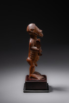 Standing male figure "mukuya", D. R. Congo, Bembe, Size: H: 14 cm (H: 5.5 inch), ID: 3051999 - 4/6