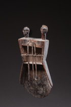 Plucked idiophone ("thumb piano") "kankobele", R. D. Congo, Tabwa, Taille: H: 28 cm, ID: 3052096 - 2/3