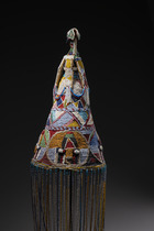 Königliche Perlenkrone "ade", Nigeria, Yoruba, Größe: H: 42,5 cm 102 cm (with beaded veil) (H: 16.7 inch 40.2 inch (with beaded veil)), ID: 3052057 - 2/6