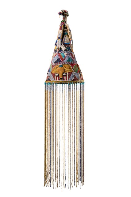 Couronne de perles royale "ade", Nigéria, Yoruba, Taille: H: 42,5 cm 102 cm (with beaded veil) (H: 16.7 inch 40.2 inch (with beaded veil)), ID: 3052057