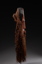 Rare rectangular flattened face mask, D. R. Congo, Eastern Pende, Size: H: 35 cm 65 cm (with beard) (H: 13.8 inch 25.6 inch (with beard)), ID: 3052054 - 3/4